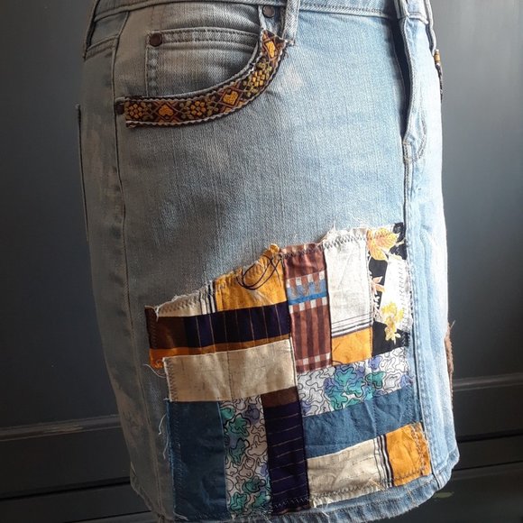 Skirt Denim - Patched Patchwork - Size 28/6P - Picture 7 of 9